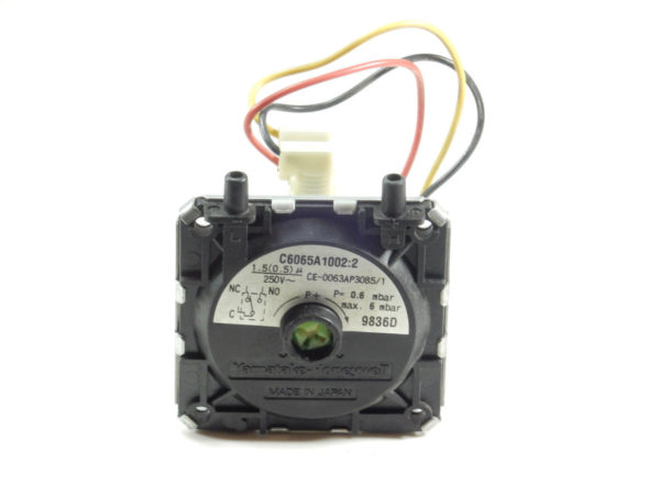 GLOWWORM SPACESAVER KFB 20 / 30 & COMPLHEAT 30 AIR PRESSURE SWITCH S230000