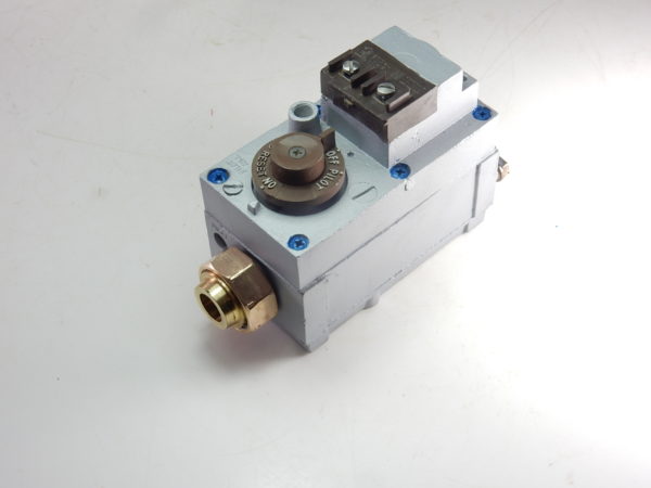 GLOWWORM ITT MACLAREN MCLAREN GAS VALVE UK48RBB05 UK48RBB01
