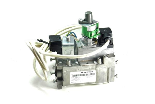 WORCESTER 350 RSF GAS VALVE 87161567030 87161424410 ( HONEYWELL VR4605MA2032 )