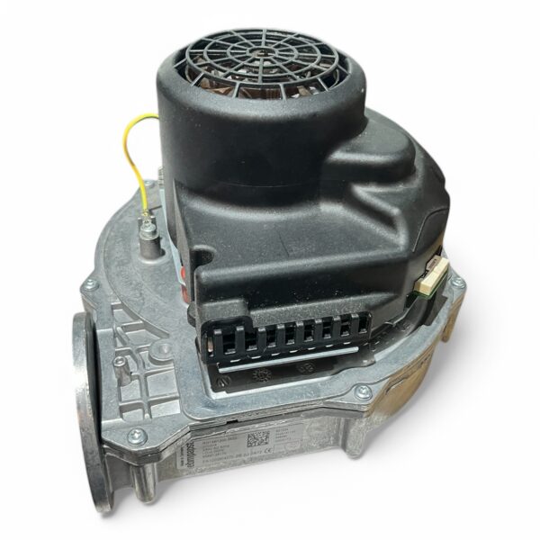 Vaillant Ecotec Plus VU GB 806/5-5 R2 Fan 0020140756 - Image 2