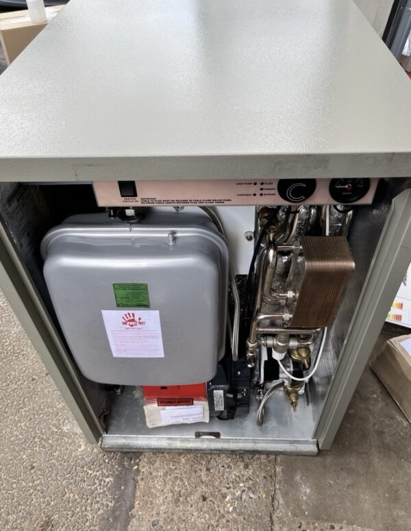 GRANT VORTEX COMBI EXTERNAL OIL BOILER 21kw - Image 2