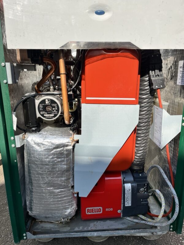 Worcester Greenstar Heatslave II 18/25 External Combi Oil Boiler 25Kw - Image 3