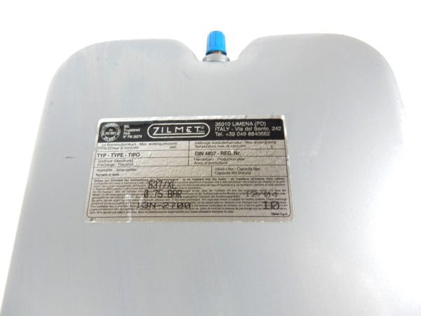 VAILLANT AQUA PLUS VUI 362-7 & 362-7 R3 EXPANSION VESSEL 181079 - Image 4