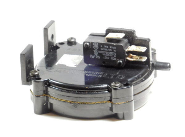 BAXI SOLO 3 : 30 / 40 / 50 (PF/PFL) AIR PRESSURE SWITCH 720011401 243592 246053 - Image 3