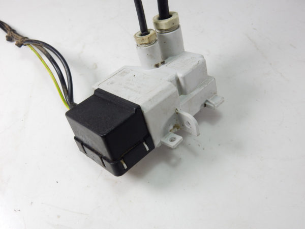 VAILLANT ECOMAX VU / VUW 186E 226E 236 E & 286E IGNITION TRANSFORMER 091246 - Image 3
