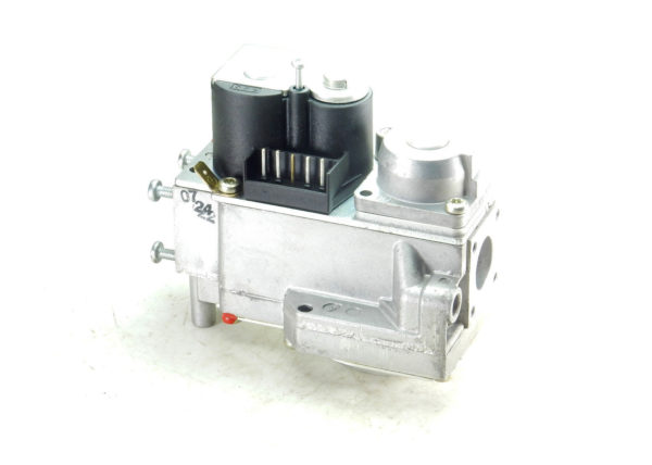 BAXI COMBI 80 ECO / BAHAMA 100 & POTTERTON PERFORMA / MAIN 24 GAS VALVE 245341 - Image 3