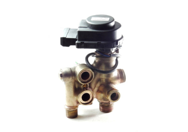 ARISTON MICROGENUS II 24 / 28 / 31 & HE 24 / 28 / 32 DIVERTER VALVE 65105063 - Image 4