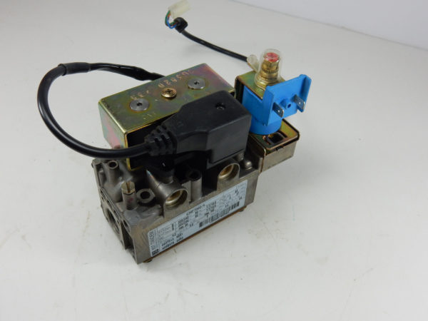 ARISTON EUROCOMBI A23/A27  Genus 27/30 DIA 20/24 & SX 20 MFFI  GAS VALVE 570732 - Image 4