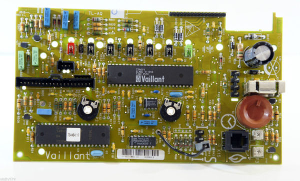 VAILLANT TURBOMAX VUW & THERMOCOMPACT VU GB 242/1E | 282/1E SET of PCB 's 130438 - Image 4