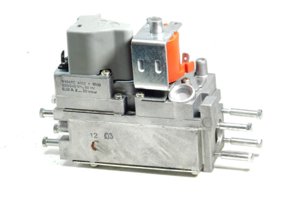 GLOWWORM FUELSAVER COMPLHEAT 40 / 55 / 65 / 80 GAS VALVE 2000800208 was 800208 - Image 3